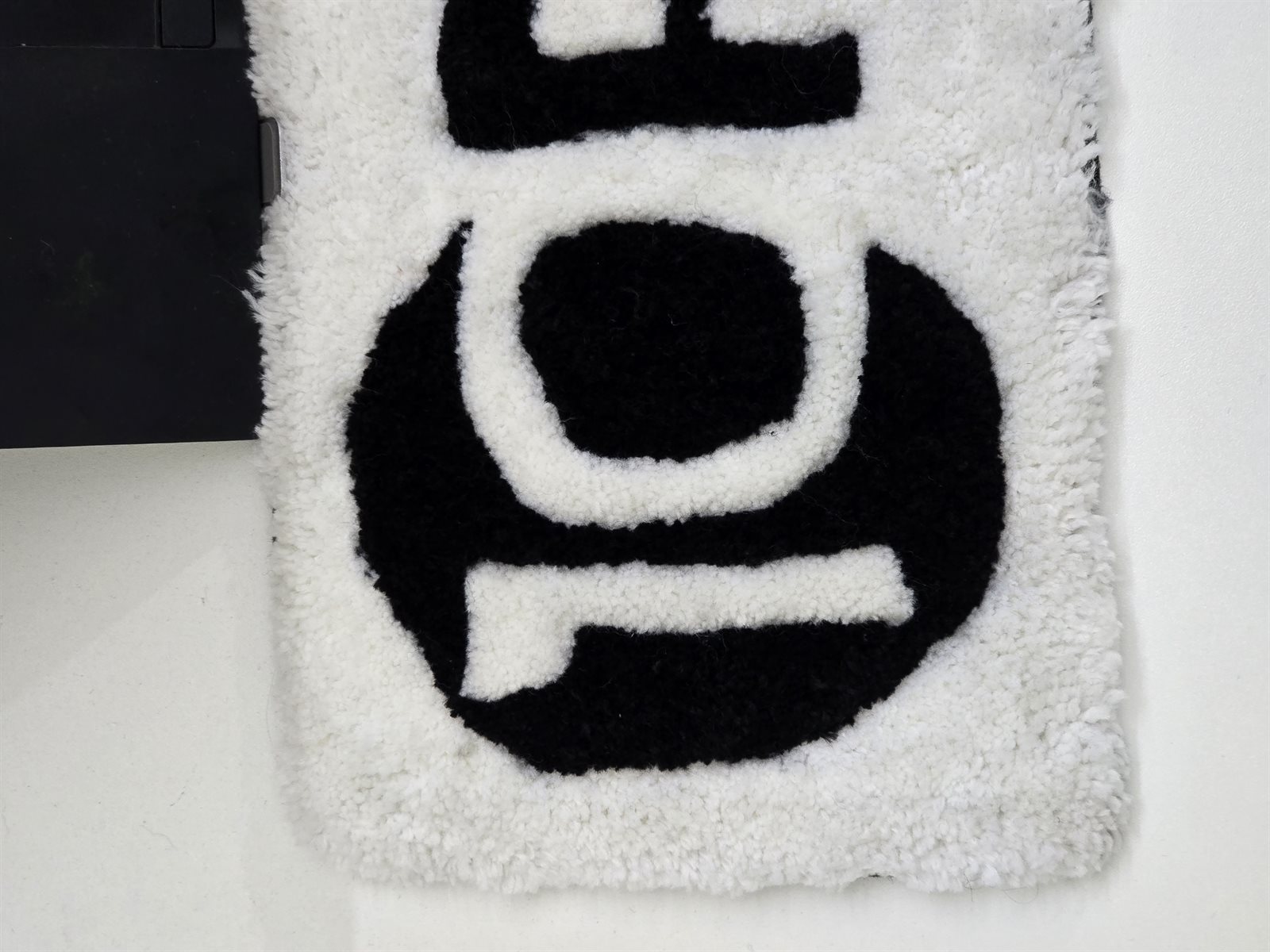 10Pearls Custom Desk Rug thumbnail 3